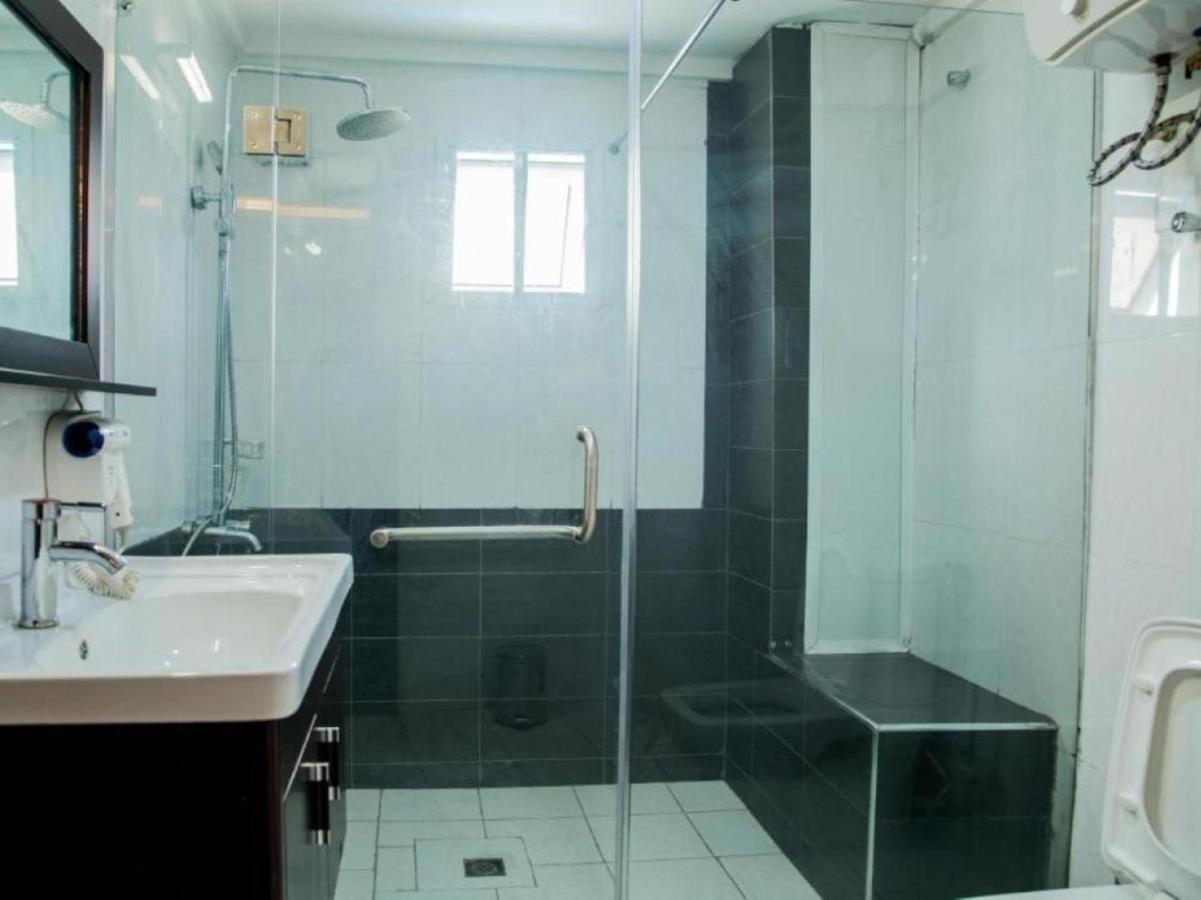 Bon Hotel Nest Ibadan Dış mekan fotoğraf