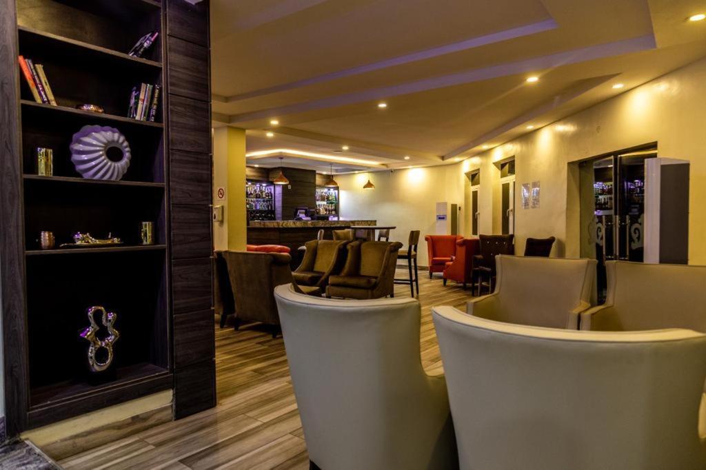 Bon Hotel Nest Ibadan Dış mekan fotoğraf