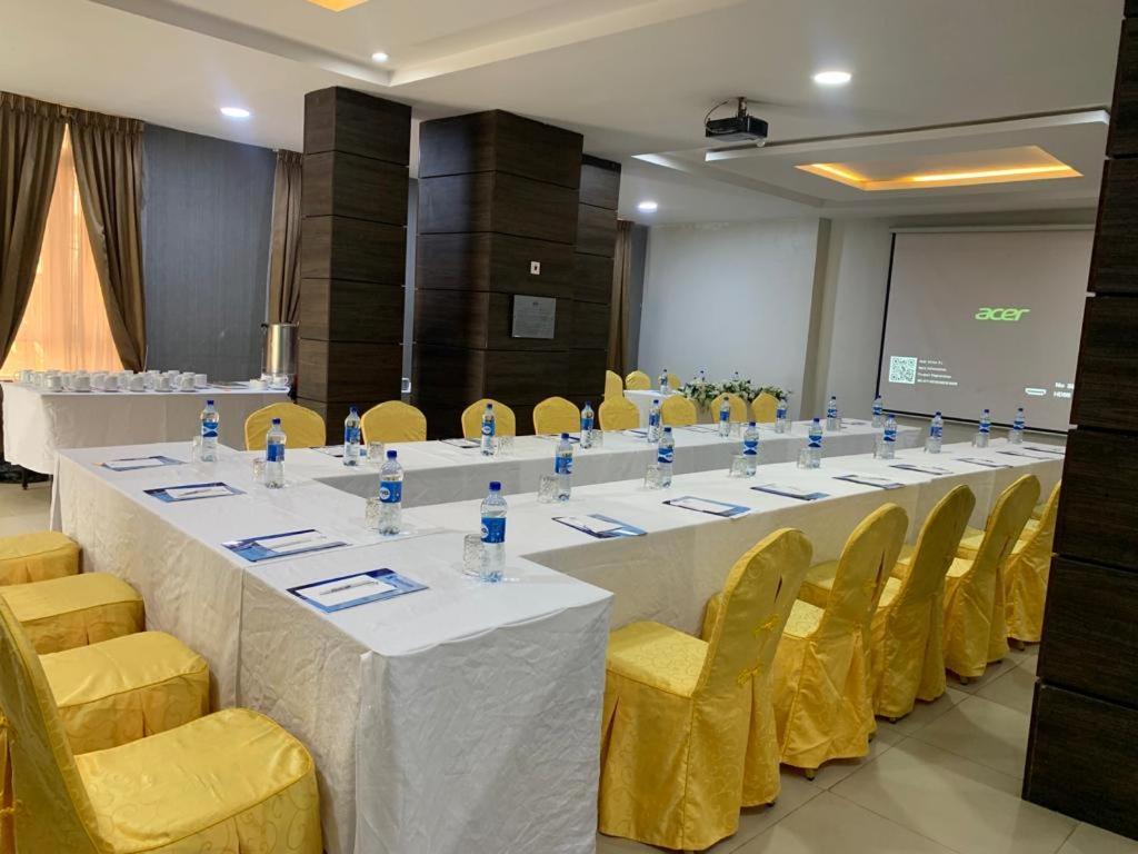 Bon Hotel Nest Ibadan Dış mekan fotoğraf